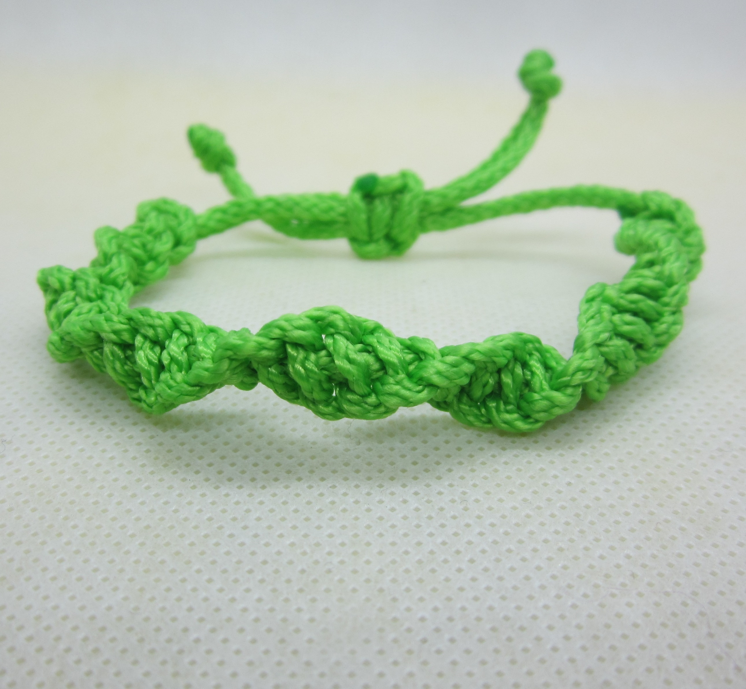 Bracelet spirale light green